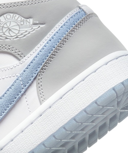 NIKE(ナイキ)の「JORDAN BRAND W AIR JORDAN 1 MID BQ6472-105(スニーカー・メンズ・グレー・24cm/23.5cm/24.5cm)」の7枚目の写真