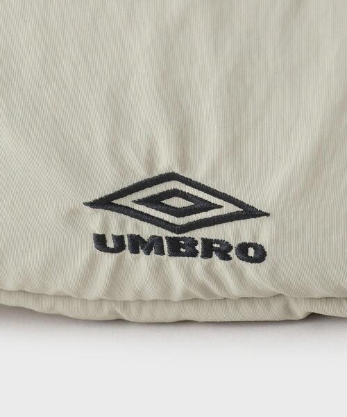 tk.TAKEO KIKUCHI(ティーケータケオキクチ)の「【UMBRO】ショルダーバッグ/チャーム付き(ショルダーバッグ・メンズ・ベージュ/ブラック・00)」の18枚目の写真