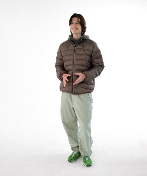 SUNLOVE(サンラブ)の「Fly Light Down Jacket(ダウンジャケット/コート・レディース・ブラウン/ライトイエロー/オリーブ/ライトグリーン/パープル・L/S/XL/M)」の8枚目の写真