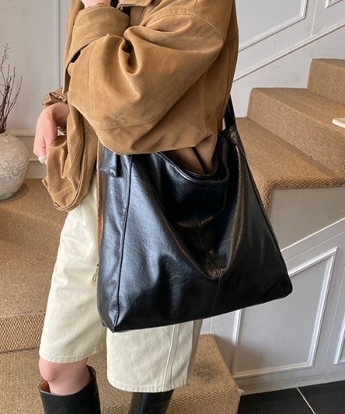 mebole(メボレ)の「one shoulder square bag(ショルダーバッグ・レディース・ブラック/ブラウン/アイボリー・FREE)」の15枚目の写真