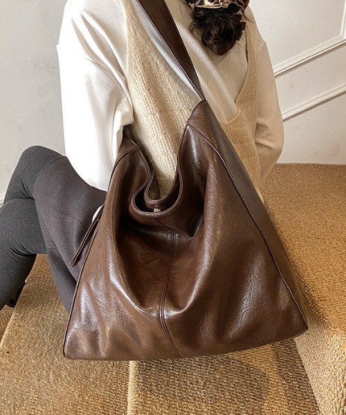 mebole(メボレ)の「one shoulder square bag(ショルダーバッグ・レディース・ブラック/ブラウン/アイボリー・FREE)」の18枚目の写真