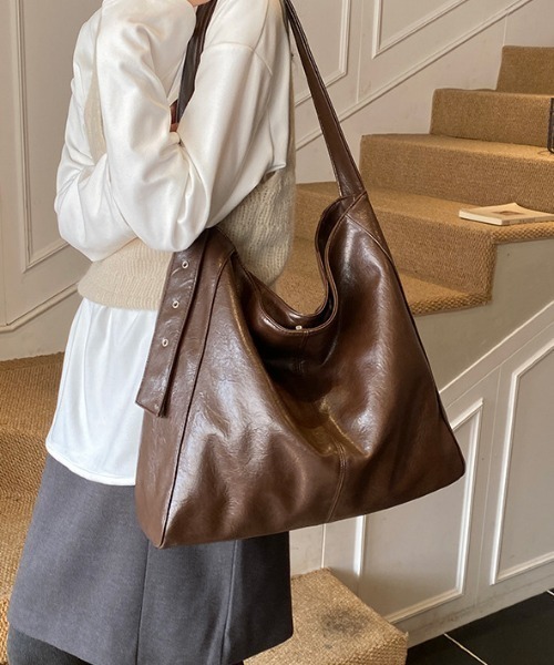 mebole(メボレ)の「one shoulder square bag(ショルダーバッグ・レディース・ブラック/ブラウン/アイボリー・FREE)」の21枚目の写真