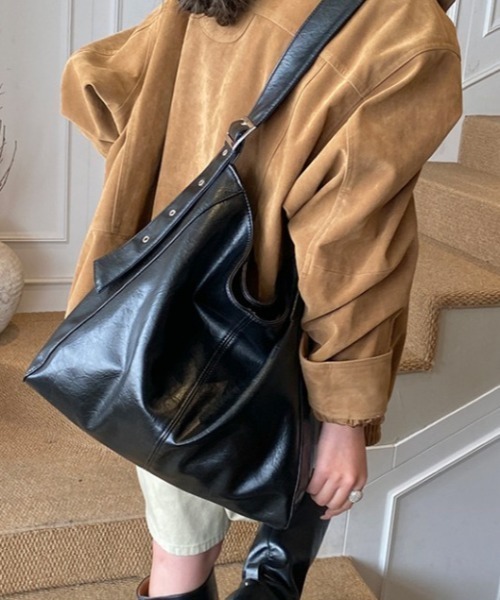 mebole(メボレ)の「one shoulder square bag(ショルダーバッグ・レディース・ブラック/ブラウン/アイボリー・FREE)」の13枚目の写真