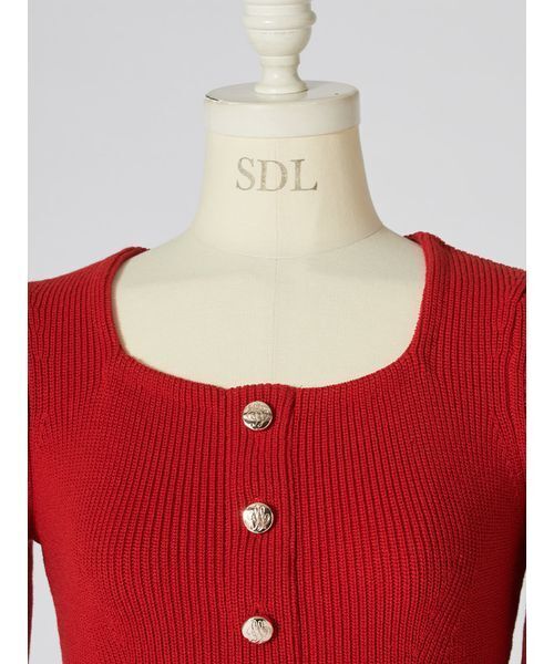 SNIDEL(スナイデル)の「ペプラムニットプルオーバー(ニット/セーター・レディース・レッド/ブラック/その他・F)」の16枚目の写真