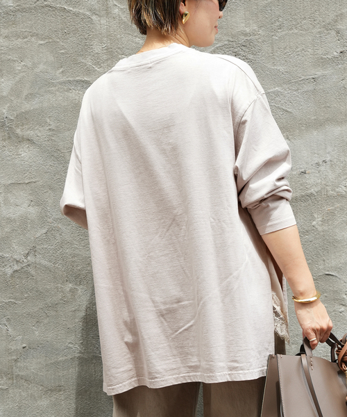 CALUX（キャラクス）の「【CALUX/キャラクス】SIDE-SLIT ロングスリーブ Tシャツ（Tシャツ/カットソー・レディース・アイボリー・FREE）」の3枚目の写真