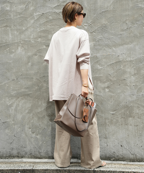 CALUX（キャラクス）の「【CALUX/キャラクス】SIDE-SLIT ロングスリーブ Tシャツ（Tシャツ/カットソー・レディース・アイボリー・FREE）」の11枚目の写真