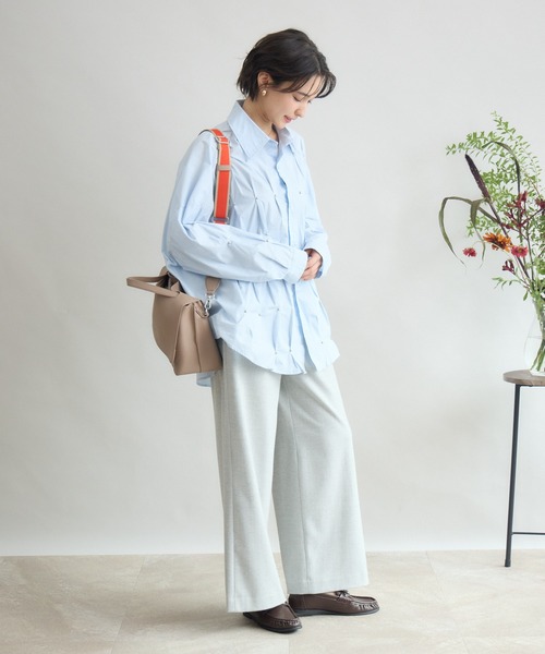 Pillini(ピリーニ)の「スタッズ付デザインタックシャツ(シャツ/ブラウス・レディース・ブラウン/ライトブルー/オフホワイト・FREE)」の16枚目の写真