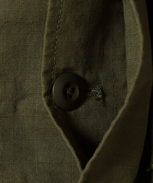 FREAK'S STORE(フリークスストア)の「crinkle crinkle crinkle/クリンクルクリンクルクリンクル frill collar military jacket/フリルカラーミリタリージャケット(ミリタリージャケット・レディース・ブラック/オリーブ・X-LARGE)」の13枚目の写真