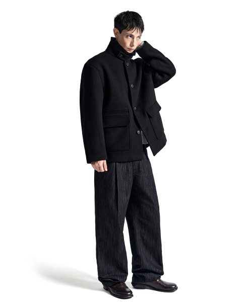 COSTUME O’CLOCK（コスチュームオクロック）の「[COCLXオジョンギュ] ウールセミオーバーフィットハーフコート ブラック COOSCT027BLACK（チェスターコート・メンズ・その他・LARGE/SMALL/MEDIUM）」の3枚目の写真