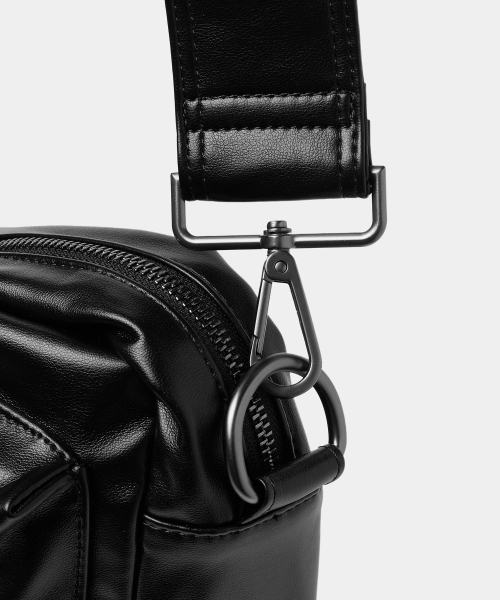 MAISON MINED(メゾンミネド)の「レザー2ポケットクロスバッグ(メッセンジャーバッグ・メンズ・その他・FREE)」の10枚目の写真