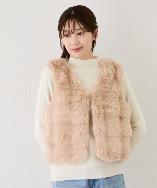 Jayro(ジャイロ)の「ファーベスト(ベスト・レディース・スミクロ/ベージュ/ホワイト系その他4・FREE)」の3枚目の写真