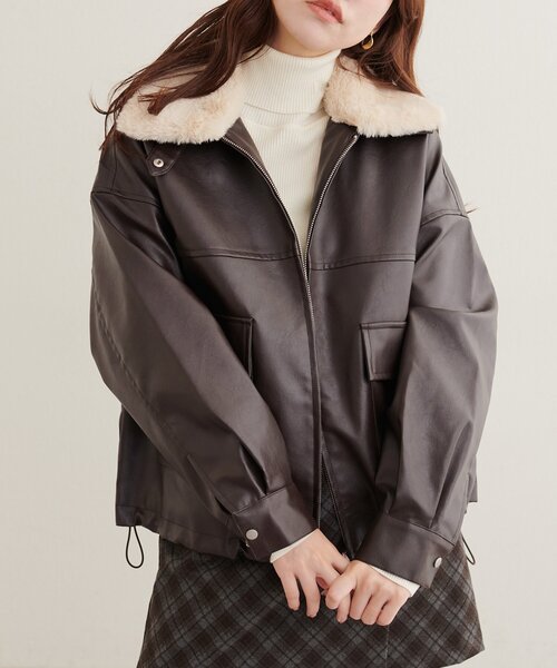 natural couture(ナチュラルクチュール)の「ファーティペット付きヘムドロストフェイクレザーブルゾン(ブルゾン・レディース・ブラウン/ブラック・FREE)」の5枚目の写真
