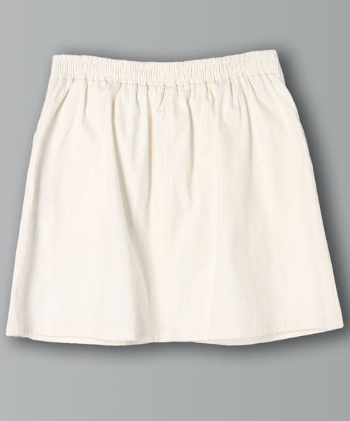 E hyphen world gallery（イーハイフンワールドギャラリー）の「フロントボタン台形ミニスカｰト（スカート・レディース・ベージュ/インディゴブルー/ブラック/カーキ/オフホワイト・FREE）」の6枚目の写真