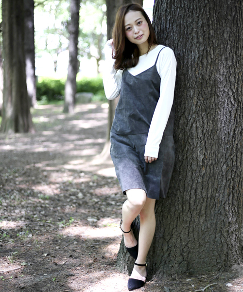 Denime（ドゥニーム）の「フェイクスウェードキャミソール（キャミソール・レディース・ベージュ/ブラック/カーキ・FREE）」の4枚目の写真