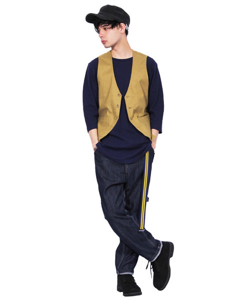 ８(eight)（エイト）の「綿 麻 ジレ ベスト ジャケット リネン（ベスト・メンズ・ブラック/キナリ/ベージュ/ネイビー/カーキ・LARGE/MEDIUM/X-LARGE）」の8枚目の写真