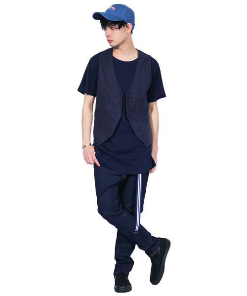 ８(eight)（エイト）の「綿 麻 ジレ ベスト ジャケット リネン（ベスト・メンズ・ブラック/キナリ/ベージュ/ネイビー/カーキ・LARGE/MEDIUM/X-LARGE）」の9枚目の写真