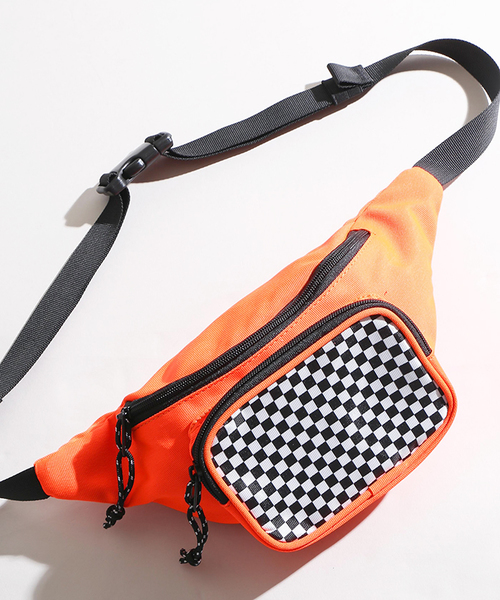 WEGO（ウィゴー）の「WEGO/カラーブロックヒップバッグ（ボディバッグ/ウエストポーチ・メンズ・ブラック系その他/ブラック/パープル/オレンジ/ブルー・FREE）」の5枚目の写真