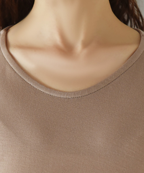 Luz Llena(ラズレナ)の「ダブルフリルスリーブTシャツ(Tシャツ/カットソー・レディース・ブラック/ベージュ/ワインレッド・MEDIUM)」の9枚目の写真