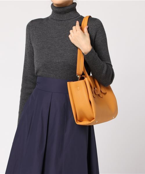 un dix cors（アンディコール）の「バンブーヒネリバッグ（ショルダーバッグ・レディース・モカ/オレンジ・ﾌﾘ-）」の3枚目の写真