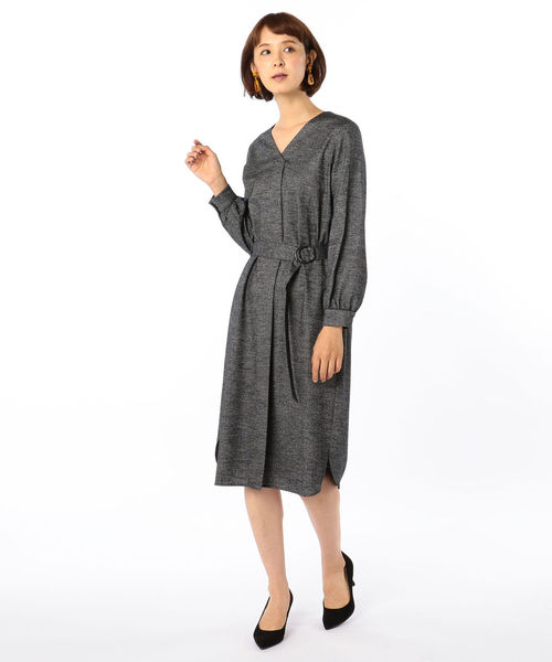 NOLLEY’S Sophi（ノーリーズソフィ）の「タックワンピース（ワンピース・レディース・チャコールグレー/ネイビー/オリーブ/レディッシュグレー/ブルー系その他3・38/36）」の2枚目の写真