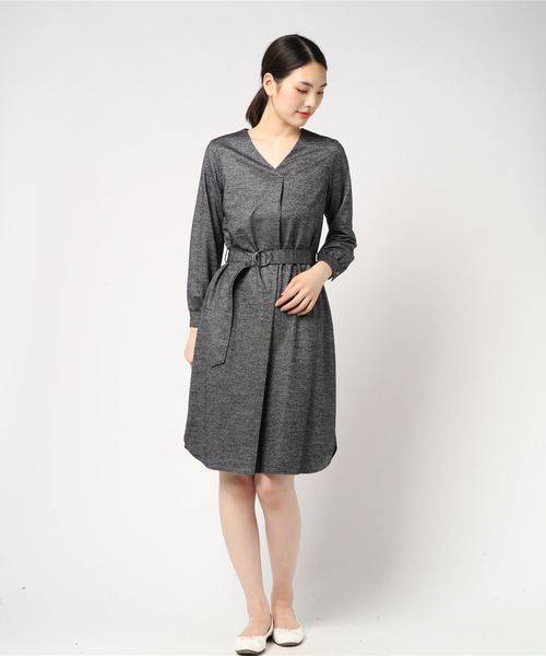 NOLLEY’S Sophi（ノーリーズソフィ）の「タックワンピース（ワンピース・レディース・チャコールグレー/ネイビー/オリーブ/レディッシュグレー/ブルー系その他3・38/36）」の8枚目の写真