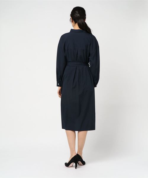 TRUDEA（トルディア）の「シャツワンピース（ワンピース・レディース・ホワイト/ネイビー/カーキ/ホワイト×ブラック/ホワイト×ネイビー・MEDIUM）」の7枚目の写真