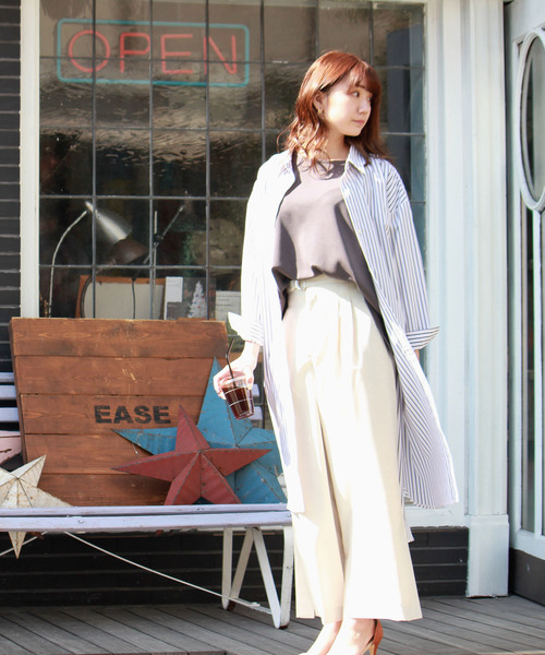 TRUDEA（トルディア）の「シャツワンピース（ワンピース・レディース・ホワイト/ネイビー/カーキ/ホワイト×ブラック/ホワイト×ネイビー・MEDIUM）」の11枚目の写真