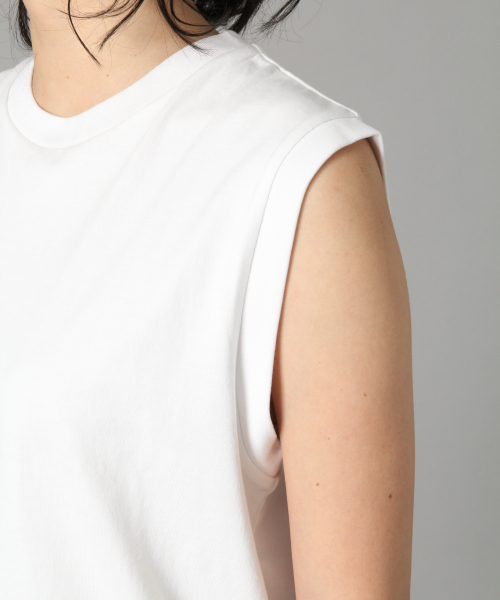 LOWRYS FARM（ローリーズファーム）の「トルコオーガニックノースリーブ　831242（Tシャツ/カットソー・レディース・ブラック/ブラウン/オフホワイト/カーキ・MEDIUM/LARGE）」の8枚目の写真