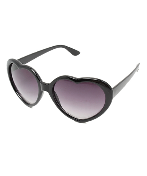 one after another NICE CLAUP（ワンアフターアナザーナイスクラップ）の「【ナイスクラップ】ハートサングラス（サングラス・レディース・レッド/ブラック/ホワイト・FREE）」の3枚目の写真