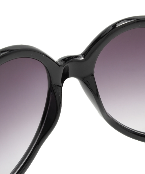 one after another NICE CLAUP（ワンアフターアナザーナイスクラップ）の「【ナイスクラップ】ハートサングラス（サングラス・レディース・レッド/ブラック/ホワイト・FREE）」の10枚目の写真