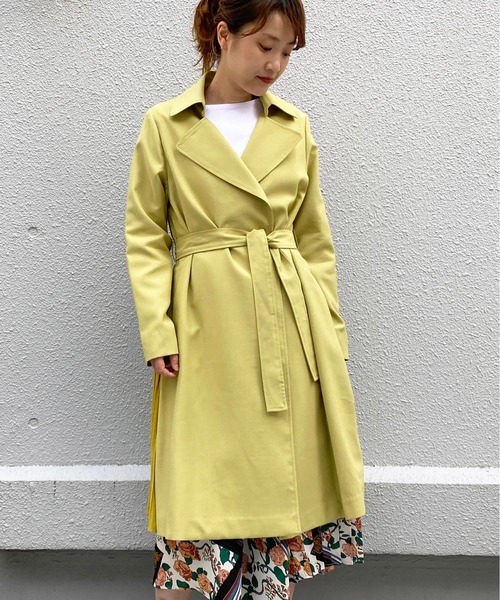 PICCIN（ピッチン）の「マットカルゼサイド切り替えコート（トレンチコート・レディース・ベージュ/ネイビー/イエロー・MEDIUM/LARGE）」の3枚目の写真