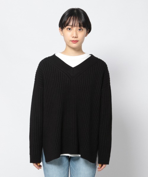 PAGEBOY（ページボーイ）の「ワイドリブVネックプルオーバー（ニット/セーター・レディース・オフホワイト/ブラック/グレイッシュベージュ/レッド系その他・FREE）」の14枚目の写真