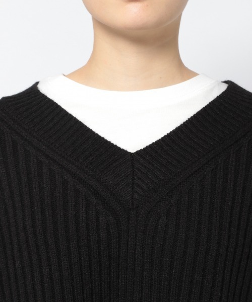 PAGEBOY（ページボーイ）の「ワイドリブVネックプルオーバー（ニット/セーター・レディース・オフホワイト/ブラック/グレイッシュベージュ/レッド系その他・FREE）」の18枚目の写真
