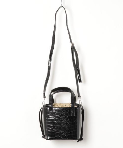 florist（フローリスト）の「【2way】クロコ調バケツ型巾着ショルダーバッグ（ショルダーバッグ・レディース・ブラック/イエロー/ブラウン/ベージュ・FREE）」の6枚目の写真