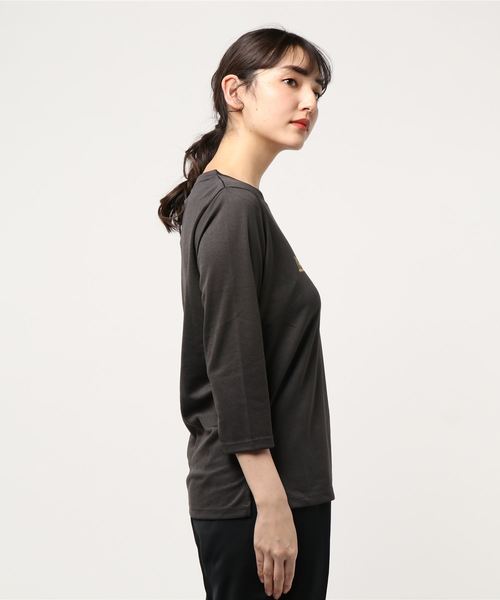 BELLUNA(ベルーナ)の「PERSON’S プリントプルオーバー(Tシャツ/カットソー・レディース・セージグリーン/チャコール・MEDIUM/LARGE/X-LARGE)」の5枚目の写真