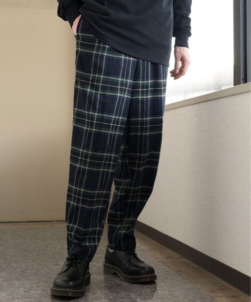 ８(eight)（エイト）の「チェックワイドテーパードパンツ（チノパンツ・メンズ・ブラック/ベージュ/グレー系その他/グレー/ブラウン/ネイビー/ブラック系その他/ブラウン系その他・MEDIUM/LARGE）」の14枚目の写真