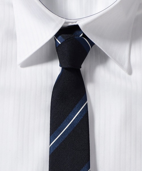 TETE HOMME（テットオム）の「シルクストライプタイ  / アズーロ  エ ビアンコ（ネクタイ・メンズ・ネイビー/ブルー/ブルー系その他/ブルー系その他2/ブルー系その他3/ブルー系その他4/ブルー系その他5/ブルー系その他6/ブルー系その他7/ネイビー系/ネイビー系1/ネイビー系2/ネイビー系3/ネイビー系4/ネイビー系5/ネイビー系6/ネイビー系7/ネイビー系8/ネイビー系9/ブルー系・FREE）」の4枚目の写真