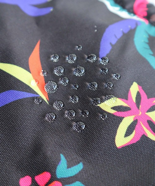 KiU（キウ）の「300D 巾着バッグ（ショルダーバッグ・メンズ・ブラック/パープル/ネイビー/オフホワイト/カーキ/オレンジ/ブラック系その他2/ブラック系その他3/ブラック系その他5/ブラック系その他6/ブラック系その他/イエロー/ホワイト系その他/ブラック系その他4/レオパード/ブルー系その他/ベージュ・FREE）」の19枚目の写真