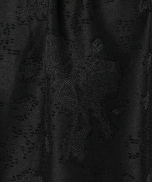 NARACAMICIE（ナラカミーチェ）の「ポリエステルフラワージャガード七分袖ブラウス（シャツ/ブラウス・レディース・ホワイト/ブラック・MEDIUM/X-LARGE）」の10枚目の写真