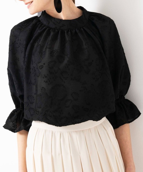 NARACAMICIE（ナラカミーチェ）の「ポリエステルフラワージャガード七分袖ブラウス（シャツ/ブラウス・レディース・ホワイト/ブラック・MEDIUM/X-LARGE）」の15枚目の写真