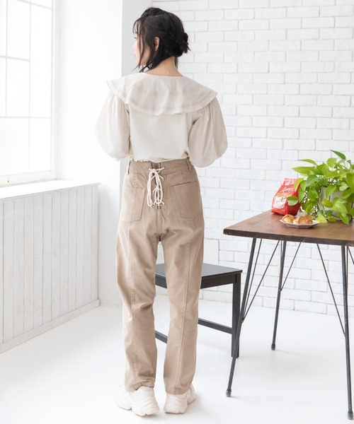 Mysa&Liina(ミーサリーナ)の「ハイウエスト配色レースアップデニム(デニムパンツ・レディース・ピンクベージュ/ブラック/サックスブルー/インディゴブルー/アイボリー/サンドベージュ/ライトグリーン/ブルー・M)」の14枚目の写真