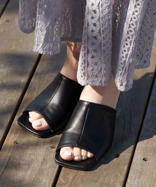 Chico(チコ)の「スクエアクリアヒールサンダル(サンダル・レディース・ブラック/ベージュ/アイボリー/ブラウン・SMALL/MEDIUM/LARGE)」の19枚目の写真