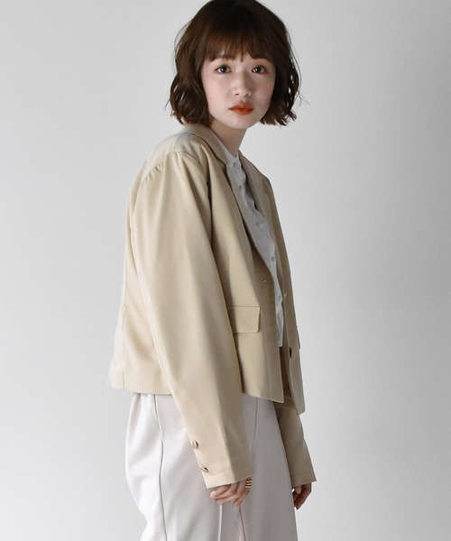 RETRO GIRL（レトロガール）の「ショートテーラージャケット（テーラードジャケット・レディース・ライトベージュ/ダークブルー/ベージュ・FREE）」の13枚目の写真