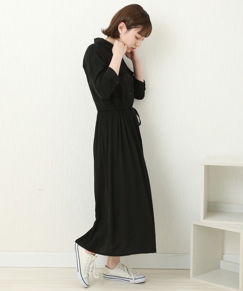 n'ee-ne(ネーネ)の「T/Rドロストシャツワンピース(シャツワンピース・レディース・ベージュ/ライトカーキ/ブラック・M)」の2枚目の写真