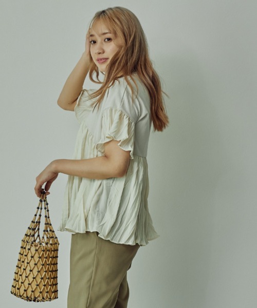 toucher du brise（トゥシェドブリーズ）の「プリーツドッキングTシャツ（シャツ/ブラウス・レディース・ホワイト/ブラック・M）」の8枚目の写真