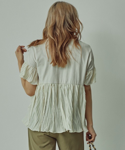 toucher du brise（トゥシェドブリーズ）の「プリーツドッキングTシャツ（シャツ/ブラウス・レディース・ホワイト/ブラック・M）」の9枚目の写真