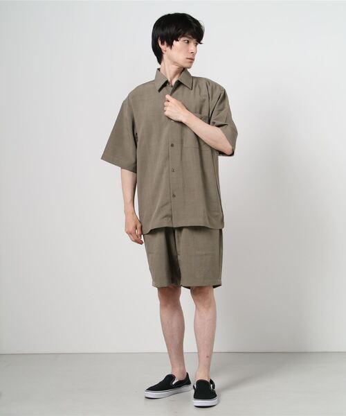Beno（ビーノ）の「リネンライク シャンブレー ルーズシャツアウター×ショートパンツ 【 セットアップ 】（セットアップ・メンズ・ライトグレー/キナリ/ネイビー/ブラック/カーキ/ベージュ・L/LL/M）」の22枚目の写真