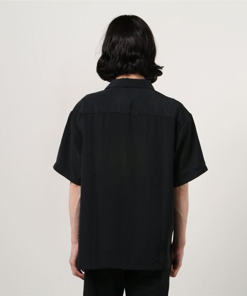 SITRY（シトリー）の「Silky Drape Half sleeve Open color Shirt /シルキードレープ ハーフスリーブ オープンカラーシャツ（シャツ/ブラウス・メンズ・ホワイト/ブラック/サックスブルー/グリーン/モカ/グレイッシュベージュ/ダークグリーン/オフホワイト・LL/M/L）」の10枚目の写真