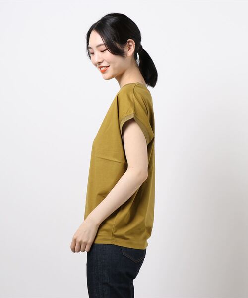 e.r.g*（イーアールジー）の「シルケットモモンガ　ロゴＴｅｅ（Tシャツ/カットソー・レディース・グレー/ブラック/オフホワイト/マスタード・M）」の6枚目の写真