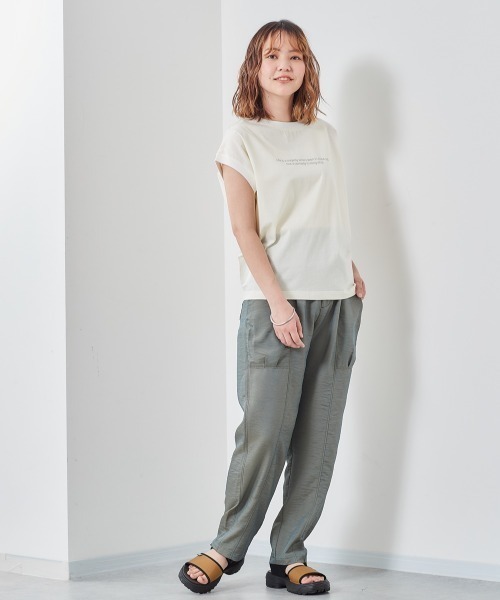 e.r.g*（イーアールジー）の「シルケットモモンガ　ロゴＴｅｅ（Tシャツ/カットソー・レディース・グレー/ブラック/オフホワイト/マスタード・M）」の12枚目の写真